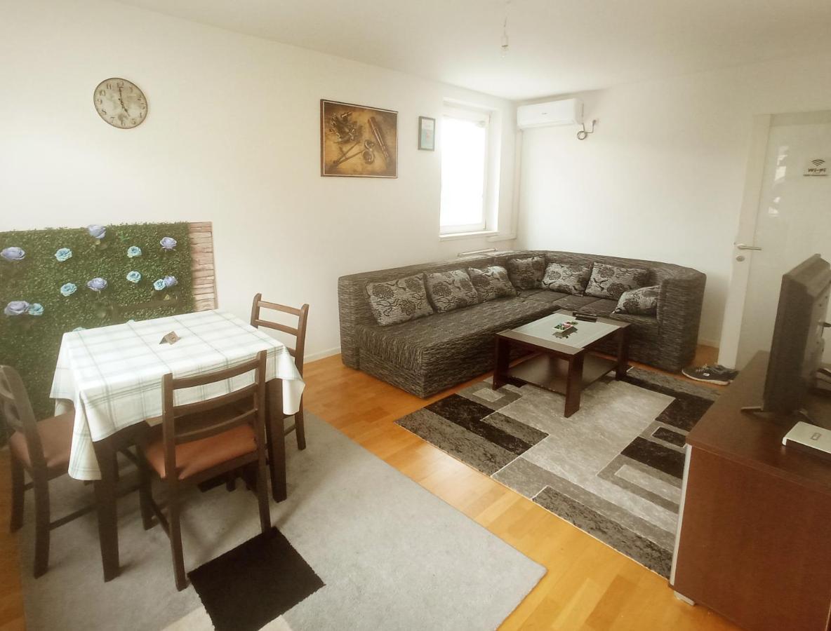 Lovely Home Apartment Sarajevo Extérieur photo